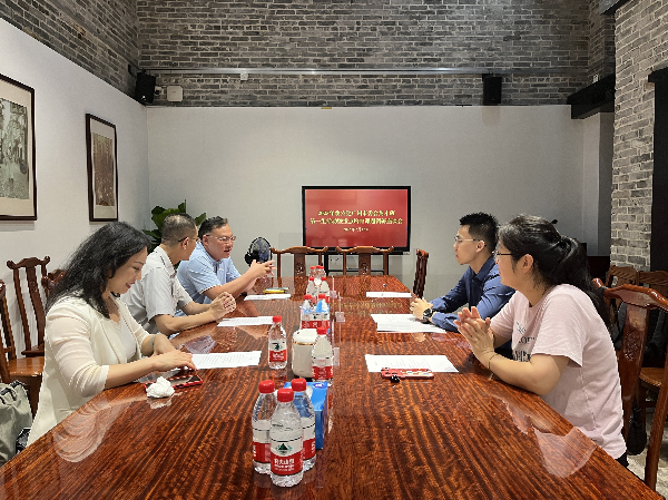 1-1座谈会现场.jpg